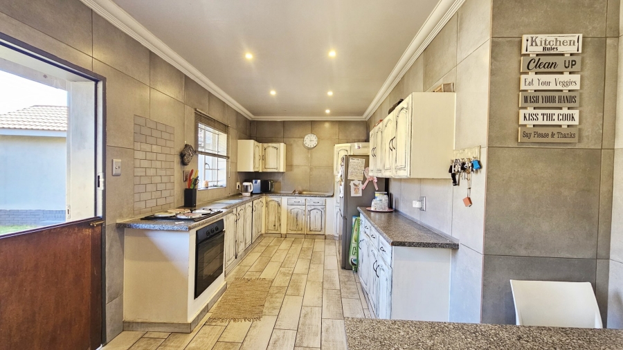 3 Bedroom Property for Sale in Vaalpark Free State